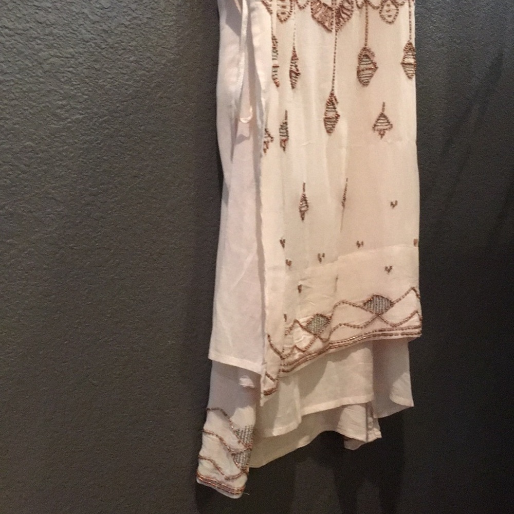 New Free people embellished v neck tunic - Picture 6 of 6